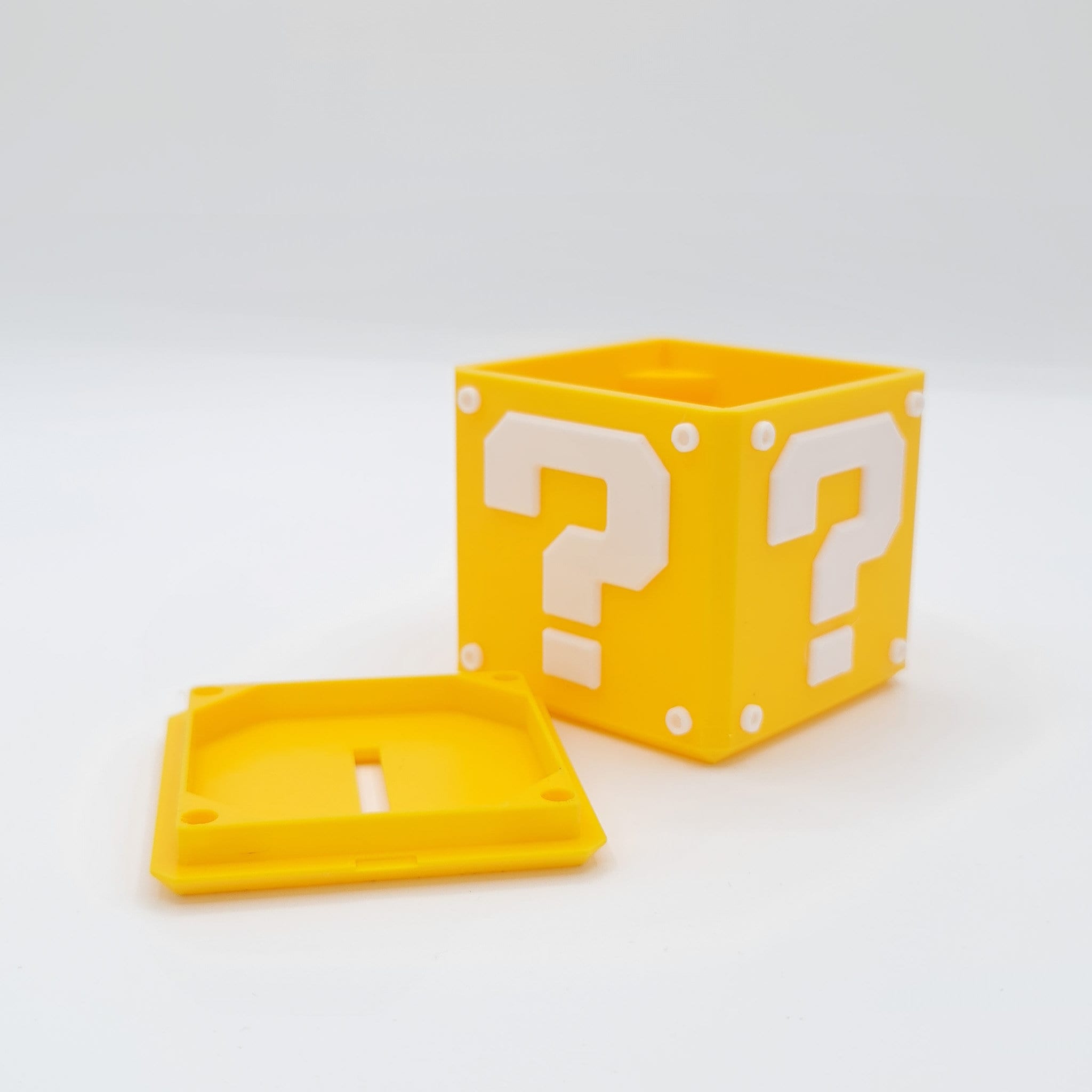 Mario Question Block Piggy Bank: 3D Printed Magnetic PLA Coin Bank