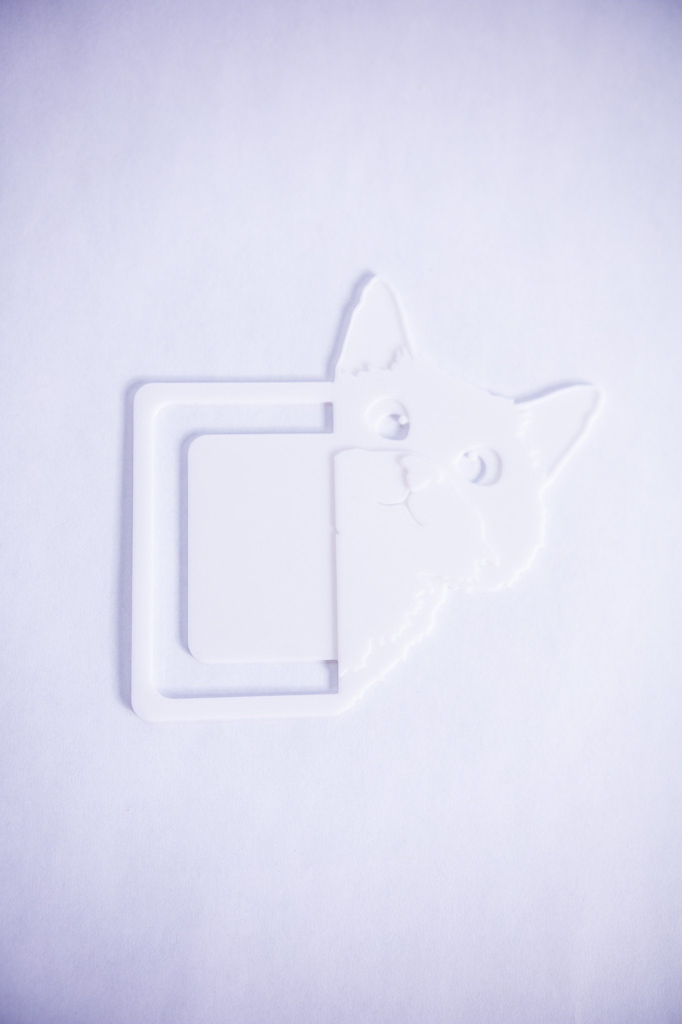 3D Printed Peeping Cat Bookmark: PLA Plastic