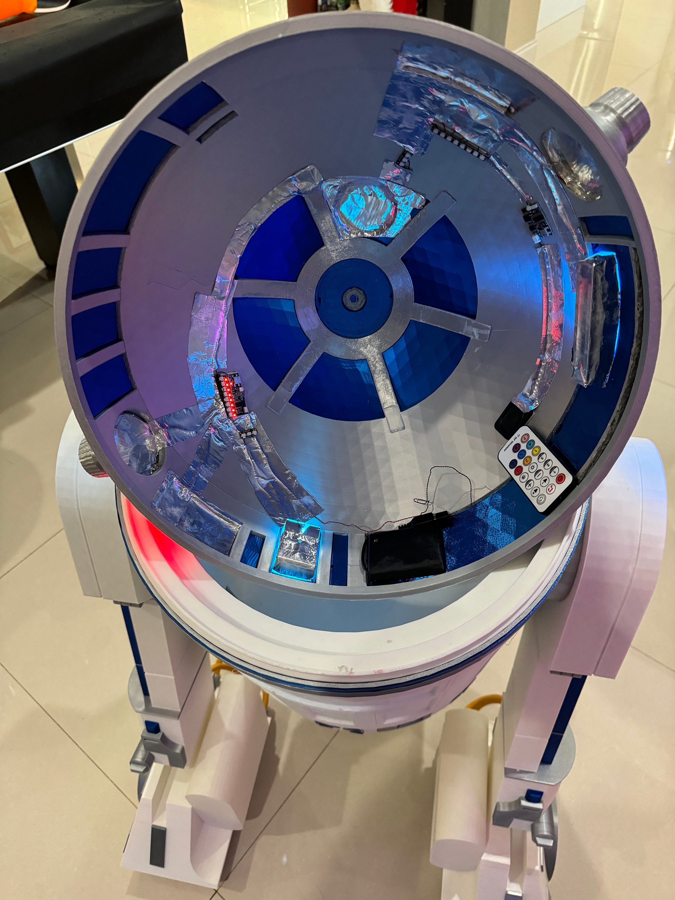 Star Wars R2-D2 - 1:1 Scale - 3D Printed-comes as Shown Star Wars R2-D2 - 1:1 Scale - 3D Printed-comes as Shown