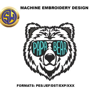 Puede incluir: Diseño de bordado a máquina de un oso blanco y negro con gafas de sol con el texto "PAPA BEAR" en letras azul turquesa.