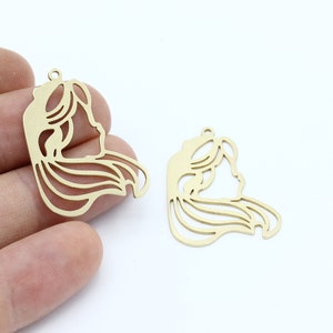 2 Pcs Raw Brass Abstract Woman Face Necklace, Picasso Face Charm, Girl Face Earrings, Lady Face Earrings, Brass Findings, 23x33mm, SH-2472