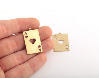 2 Pcs Raw Brass Laser Cut Cartes à jouer Pendentif, Ace of Hearts Charm, Bijoux de cartes à jouer, Découvertes de découpe au laser, 18x30mm, SH-18