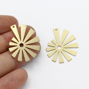 4 Pcs Raw Brass Sun Earrings, Sun Charm, Brass Sun Pendant, Raw Celestial Jewelry, Earring Charm, Laser Cut Findings, 27x32mm, SH-1681