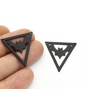Black Plated Bat Pendant, Flying Bat Triangle Connector, Halloween Earrings, Halloween Findings, Jewelry Supplies, 26mm, SH-1521