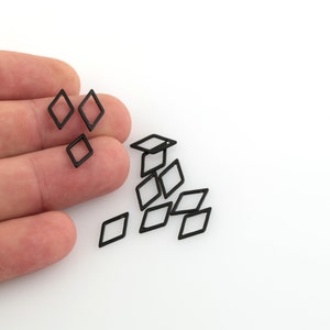 10 pcs Black Plated Triangle Connector, Triangle Charms, Triangle Earring, Geometric Connector, Jewelry Making, Brass Findings,8x14mm,SH-994