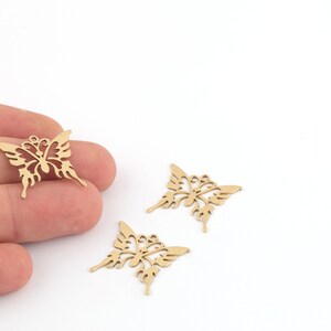 2 Pcs Raw Brass Butterfly Pendant, Butterfly Charms, Animal Findings,,Necklace Pendant, Wholesale Jewelry, Brass Jewelry, 22x26mm, SH-1139