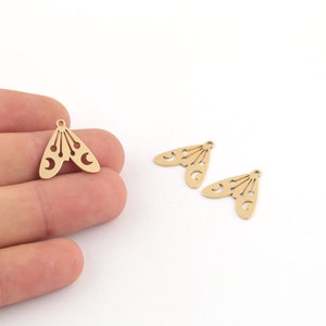 4 Pcs Raw Brass Moth Pendant, Tiny Moth Charm, Moon Pattern Pendant, Moth Earring, Animal Jewelry, Laser Cut Findings, 18x19mm, SH-1158