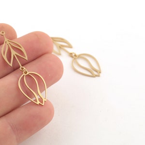 6 Pcs Raw Brass Tulip Boucles d'oreilles, Dangle Flower Charms, Two Pieces Tulip Flower Pendant, Brass Flower Charms, Boucles d'oreilles, SH-951 image 1