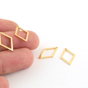 6 pcs 24k Gold Plated Triangle Charms, Triangle Connector, Triangle Earring, Geometric Connector, Jewelry Making, Necklace Findings, SH-1028