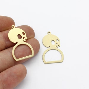 2 Pcs Raw Brass Skull Pendant, Skull Charms, Spooky Charms, Brass Halloween Jewelry, Skull Earrings, Earring Findings, 18x30mm, SH-1666