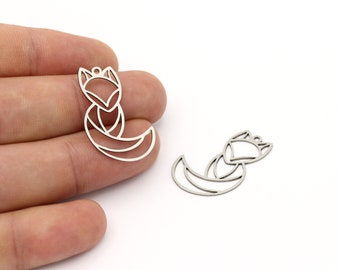 2 Pcs Stainless Steel Cat Earrings, Hollow Cat Charms, Steel Cat Pendant, Earring Charms, Animal Pendant, Jewelry Supplies, 21x30mm, SH-1401