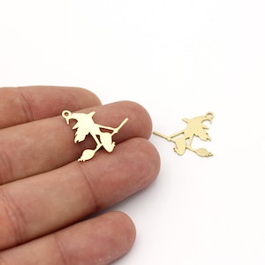 4 Pcs Raw Brass Witch Pendant, Witch Broomstick Earrings, Witch Broomstick Charm, Spooky Charms, Halloween Pendant, 21x23mm, SH-2276