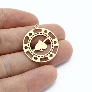 2 peças de pingente redondo de moeda de pôquer de latão bruto, amuletos de Las Vegas, medalhão de espadas, amuleto de cassino, colar de moedas de pôquer, descobertas de corte a laser, SH-2874