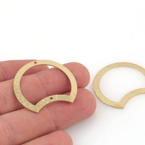 4 Pcs Raw Brass Moon Connector, Hammered Moon Charm, Two Holes Moon Earrings, Necklace Findings, Moon Pendant, Jewelry Supplies, SH-536