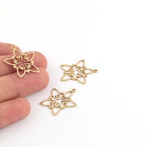 2 Pcs Raw Brass Flower Pendant, Flower Charms, Floral Earrings, Flower Findings, Earring Charm, Jewelry Supplies, 25x28mm, SH-1106