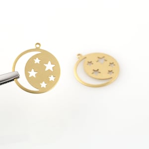 25mm Raw Brass Moon with Star Charms, Round Star Pendant, Celestial Jewelry, Moon Star Disc Earring, Necklace Findings, 6 Pcs, SH-438