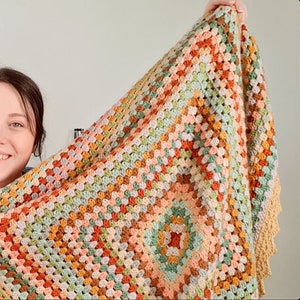 BEGINNER Granny Love Blanket Pattern PDF Digital Download (with video tutorials!) - Giant Granny Square Throw Afghan Bedspread Baby