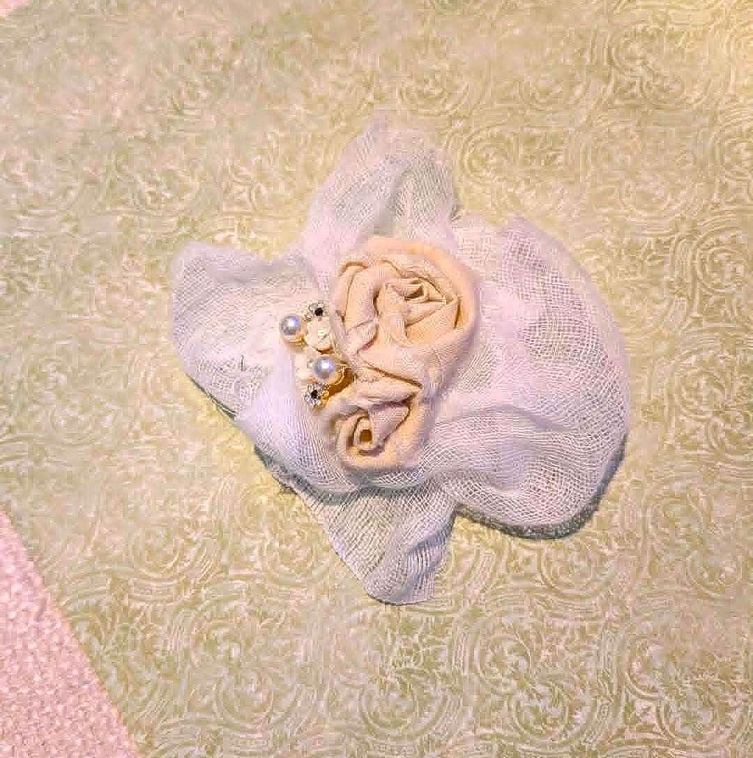 Hand Crafted Frayed Roses With Pretty Faux Pearl Flowers on Cheese ...