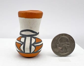 Mini pot by Isleta Pueblo artist P Jojola