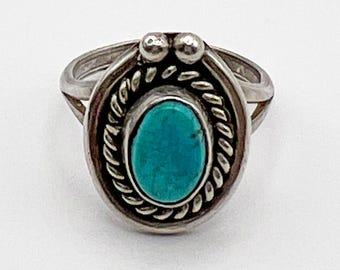 Sz 6 ~ Vintage Native American Navajo Sterling Silver & Blue
