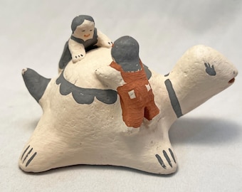 Marie Suina pottery storyteller turtle with 2 children Cochiti Pueblo