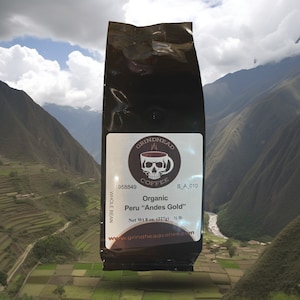 Organic Coffee Beans from Peru - Coffee Lover Gift - Medium -bodied brew