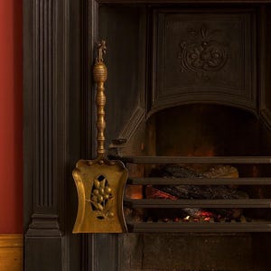 Brass Victorian Fireplace Coal Shovel; Decorative Fireplace Tool, Antique Fireplace Shovel, Vintage Mantle Place Decor