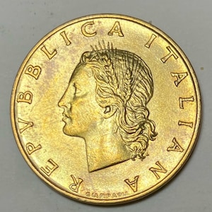 1970 Italian 20 Lire Coin: Bronzital Alloy, Oak Branch Design