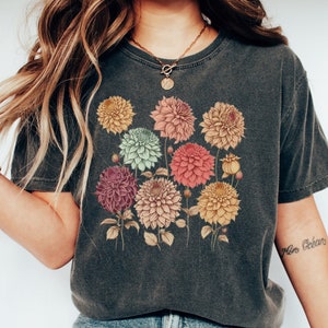 Vintage Dahlias Shirt, Dahlia Gift, Flowers Shirt, Cottagecore Flower Tee, T-Shirt Flower, Nature Shirt, Dahlia T-Shirt, Dahlia Flowers
