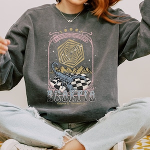 Scorpio Sign Sweater Vintage Zodiac Sweatshirt, Scorpio Celestial Crewneck, Astrology Zodiac Gift October November Comfort Colors Retro Boho