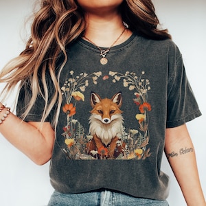 Fox Witchy Cottagecore Shirt, Goblincore Shirt, Whimsigoth T-Shirt, Floral Fox Fairycore Dark Academia Tee Green Witch, Woodland Animal Boho