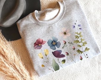 Vintage Pressed Flowers Sweatshirt Plant Lover Crewneck Cottagecore Pullover Watercolor Flower Shirt Flower Lover Sweatshirt
