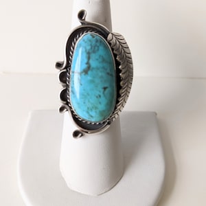 Vintage Navajo Ring Turquoise Sterling Silver Feather Design size 6 1/2