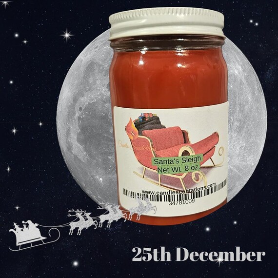 Santa's Sleigh 8oz. Candle