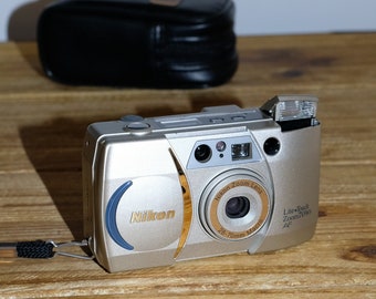 Vintage Nikon Lite Touch Zoom 70ws/ Handmade Leather Case/nikon