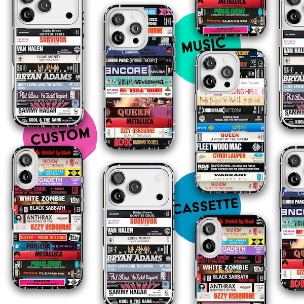 以下が含まれることがあります： ヴィンテージの音楽カセットテープの背表紙をコラージュしたスマートフォンケースのコレクション。各ケースには、ヴァン・ヘイレン、クイーン、メタリカ、AC/DC、ニルヴァーナなどのバンド名やアルバムタイトルが、カラフルに積み重ねられたパターンでデザインされています。