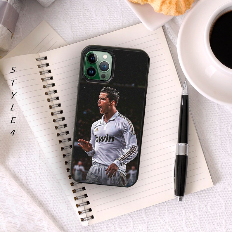 Cristiano Ronaldo Vintage phone case for iPhone 7/8/SE 2020 X/XR/11/12/13/14 and Samsung A12/A13/A14/A22/A23/A32/A33/A34/A52/A53/A54 4