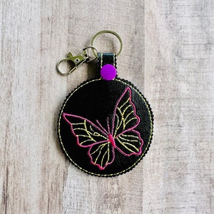 Enchanting Butterfly Keychain Elegant Embroidered Accessory for Nature Lovers | Unique Gift Idea | Handmade | Personalized Option.