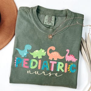 Comfort Colors® Pediatric Nurse Shirt, Nurse Shirt, Cute Pediatric Nurse Gift, Peds Nurse Tee, Nurse Appreciation Gift zdjęcie 3