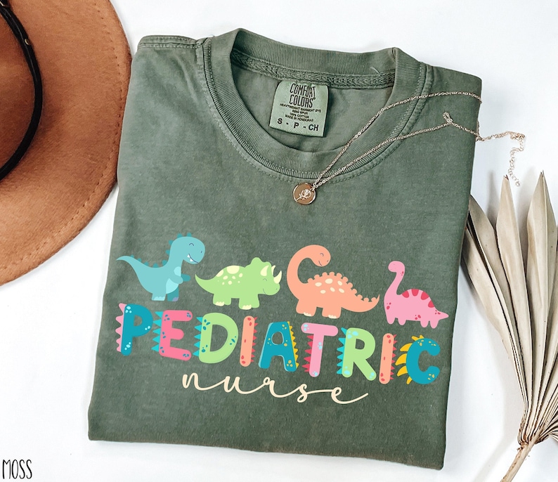 Comfort Colors® Pediatric Nurse Shirt, Nurse Shirt, Cute Pediatric Nurse Gift, Peds Nurse Tee, Nurse Appreciation Gift zdjęcie 3