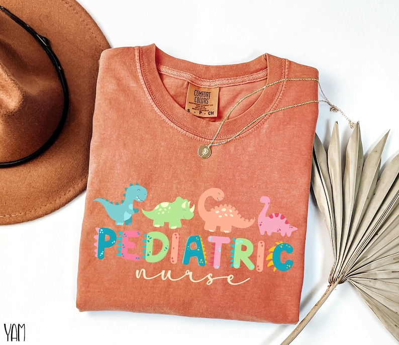 Comfort Colors® Pediatric Nurse Shirt, Nurse Shirt, Cute Pediatric Nurse Gift, Peds Nurse Tee, Nurse Appreciation Gift zdjęcie 4
