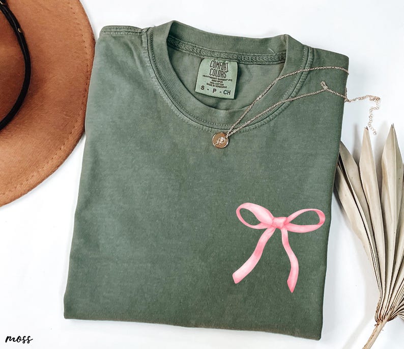 Minimalist Cute Ribbon Tee