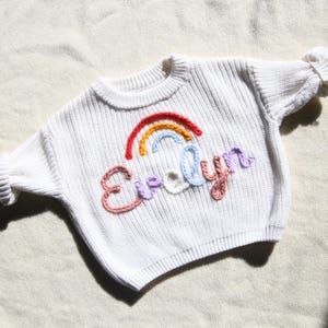 Suéter con nombre de bebé personalizado, mono bordado con arcoíris para recién nacidos, sudadera de punto personalizada para niños pequeños, regalos personalizados con monograma para baby shower