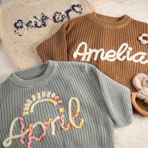Suéter con nombre de bebé personalizado: suéter con nombre bordado, suéter tejido personalizado con nombre para niños pequeños, suéter grueso con nombre y monograma bordado