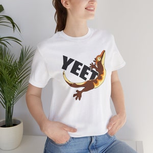 Crestie YEET: een gekke kuifgekko die zorgeloos springt. Een grappig, comfortabel reptielshirt dat een geweldig cadeau is voor iedereen!