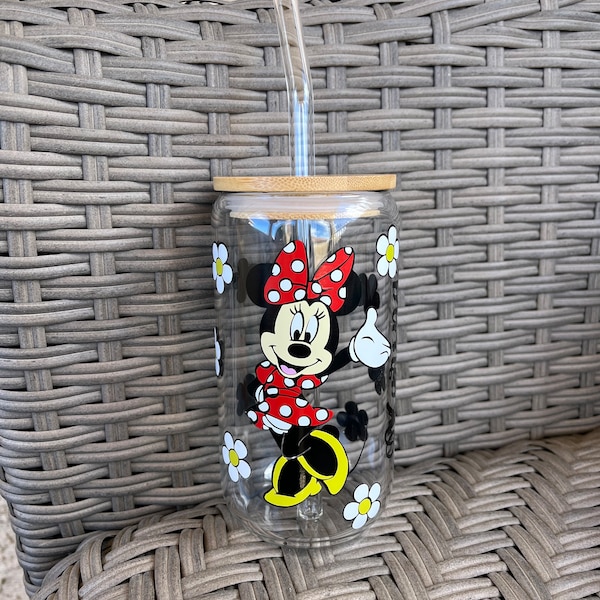 Tasse en verre Minnie Mouse personnalisée 16 oz, couvercle et paille inclus - verre à café glacé, verre à soda, verre à bière