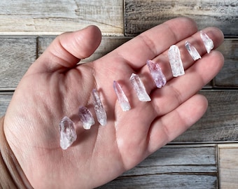 スーパー7アメジストスカル彫刻（3.5ポンド） - Etsy 日本