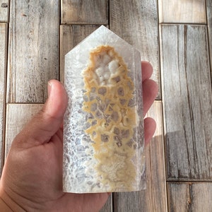 Grey Agate Tower | From Brazil | Druzy Agate Tower | With Imperfections