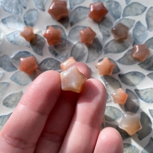 Mini persika månsten med solstensstjärna (1) | En intuitivt vald