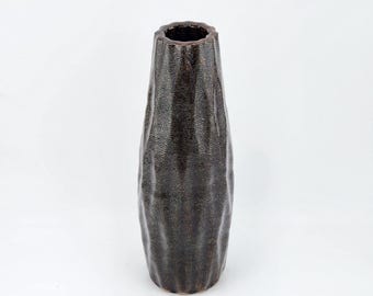 Midnight diamond bud vase